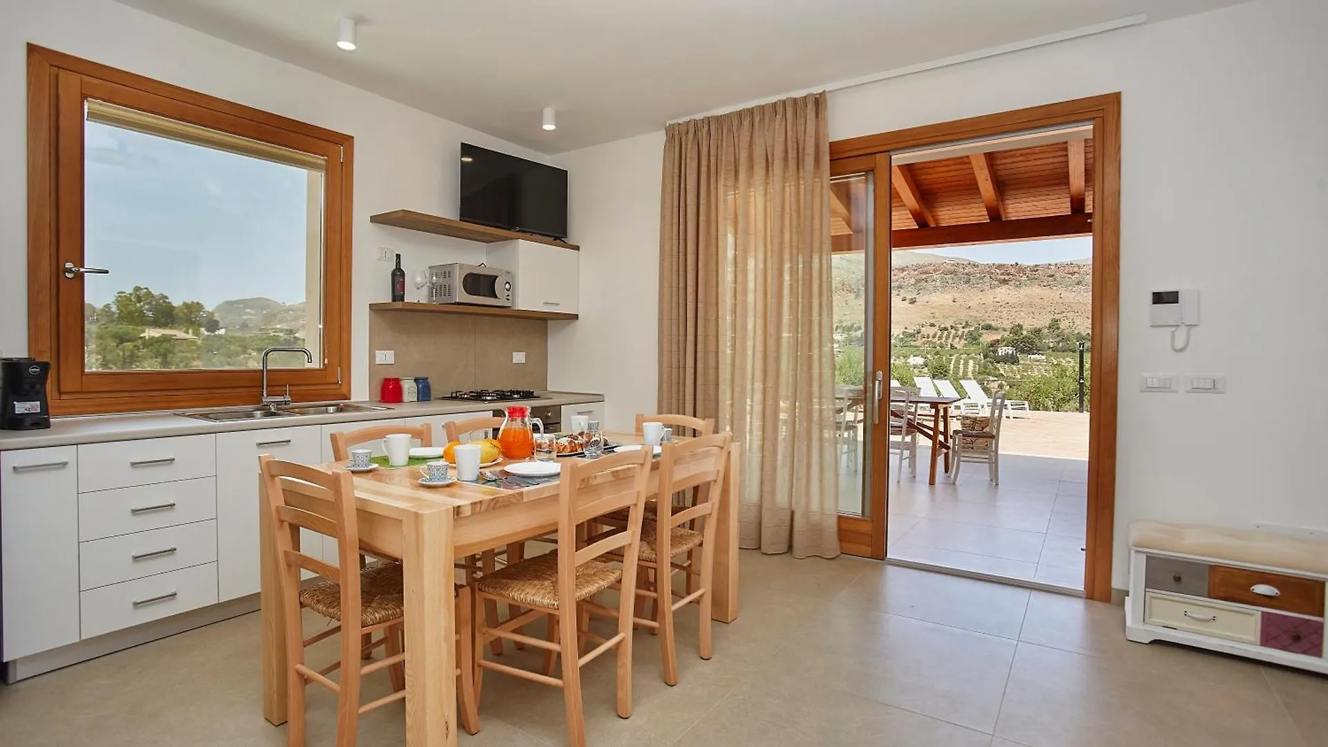 קאסטלמארה דל גולפו Villa Ninfa  קאסטלמארה דל גולפו
